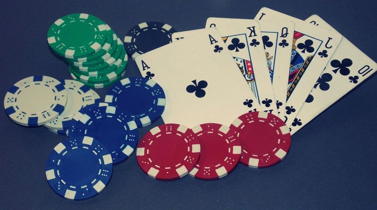 Croupier VIP Black Tie